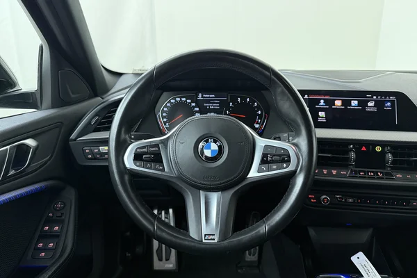 BMW 1 Hatch (F40) (2021) — foto 2 van 22