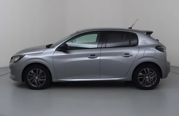 Peugeot 208 (2022) — foto 12 van 23