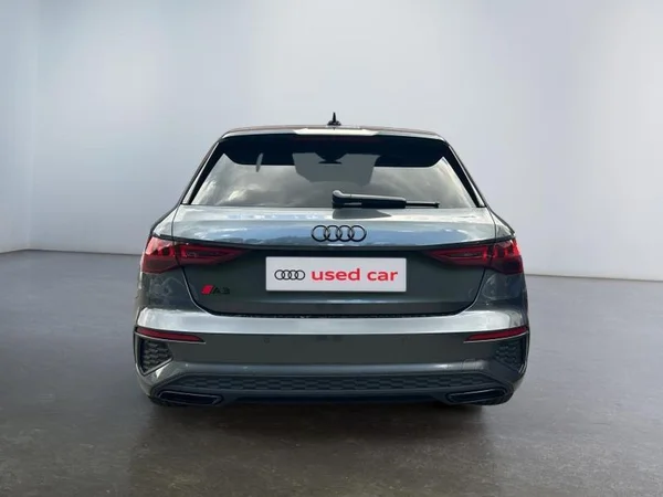 AUDI A3 Sportback (2023) — foto 30 van 34