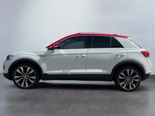 VOLKSWAGEN T-Roc (2018) — foto 27 van 31