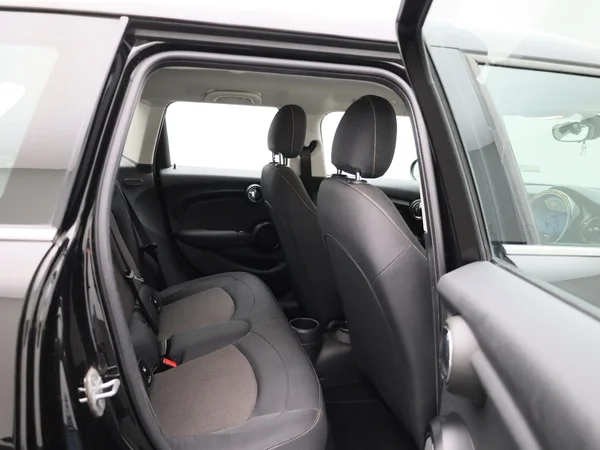 MINI One (2021) — foto 27 van 38