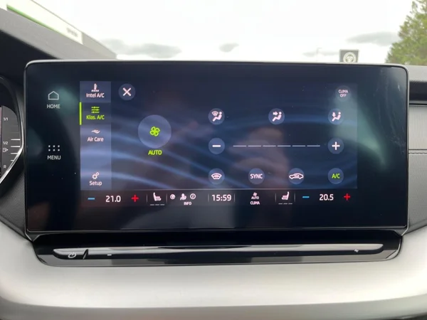 SKODA Octavia Combi Dsl (2023) — foto 20 van 21