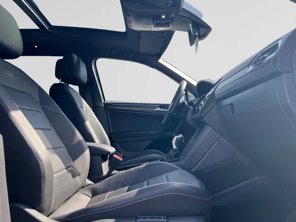 VOLKSWAGEN Tiguan Allspace (2024) — foto 3 van 18