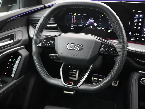 AUDI Q5 (2025) — foto 6 van 32
