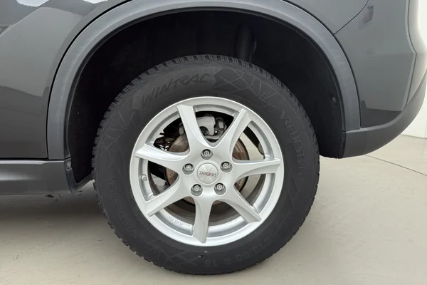 Suzuki Vitara (2021) — foto 12 van 15