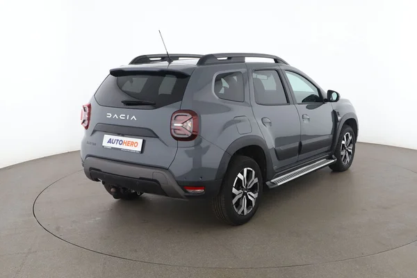 Dacia Duster (2023) — foto 15 van 18