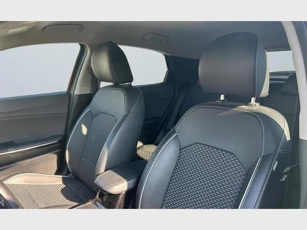 Kia XCEED (2024) — foto 29 van 29