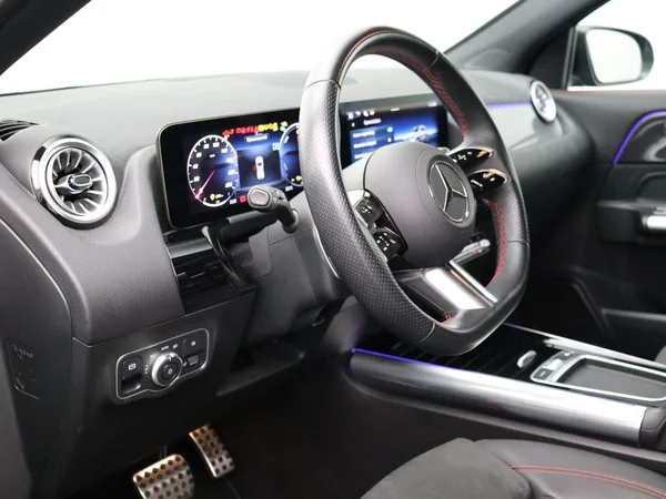 Mercedes-Benz GLA (2024) — foto 33 van 33