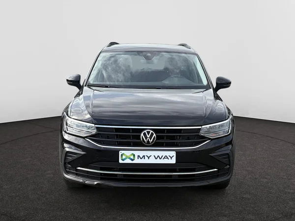 VOLKSWAGEN Tiguan (2023) — foto 17 van 21