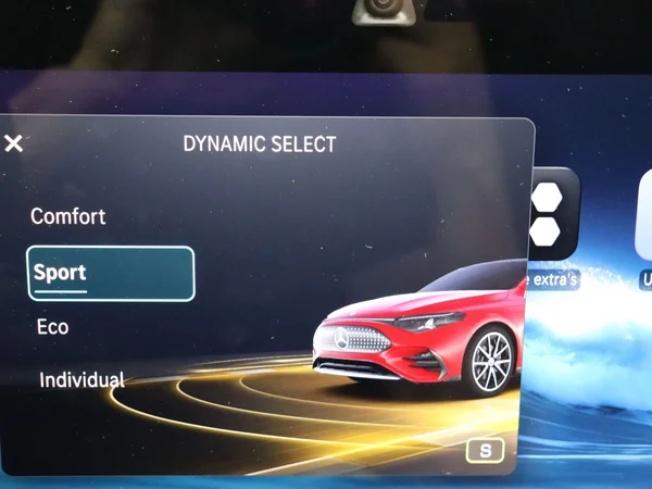 Mercedes-Benz CLA (2025) — foto 11 van 30