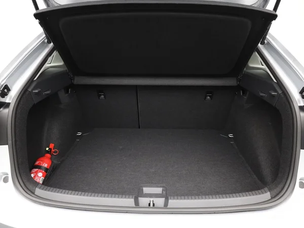 VOLKSWAGEN Taigo (2025) — foto 2 van 19