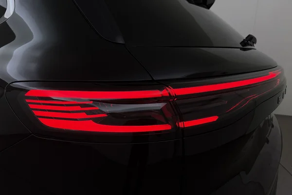 GEELY Starray EM-i (PHEV) (2026) — foto 9 van 18