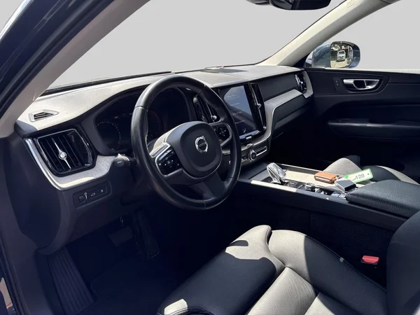 Volvo XC60 (2020) — foto 24 van 24