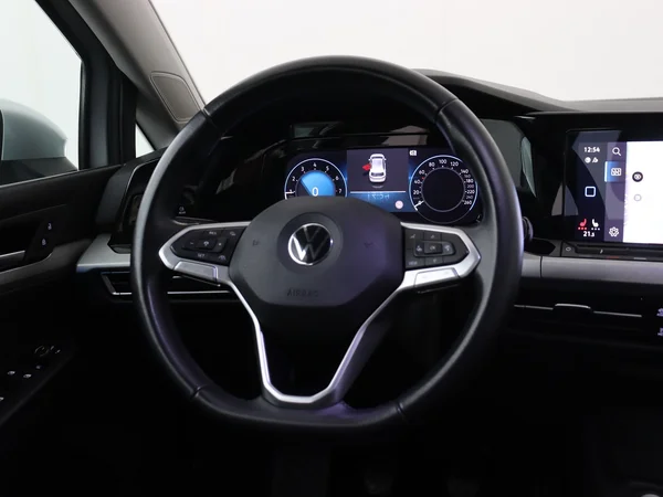 VOLKSWAGEN Golf (2020) — foto 14 van 28