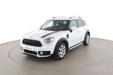 MINI Countryman ce6eedc5-9c07-4005-8c1b-95d3fa42d455