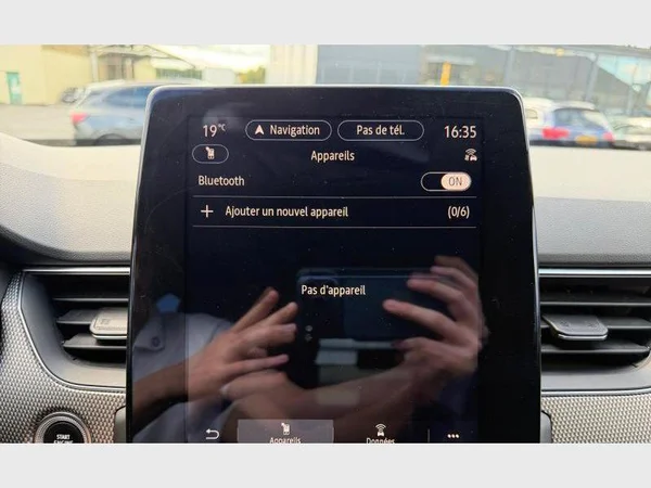 Renault Arkana (2022) — foto 7 van 29