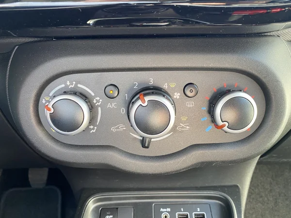Renault Twingo (2021) — foto 11 van 21