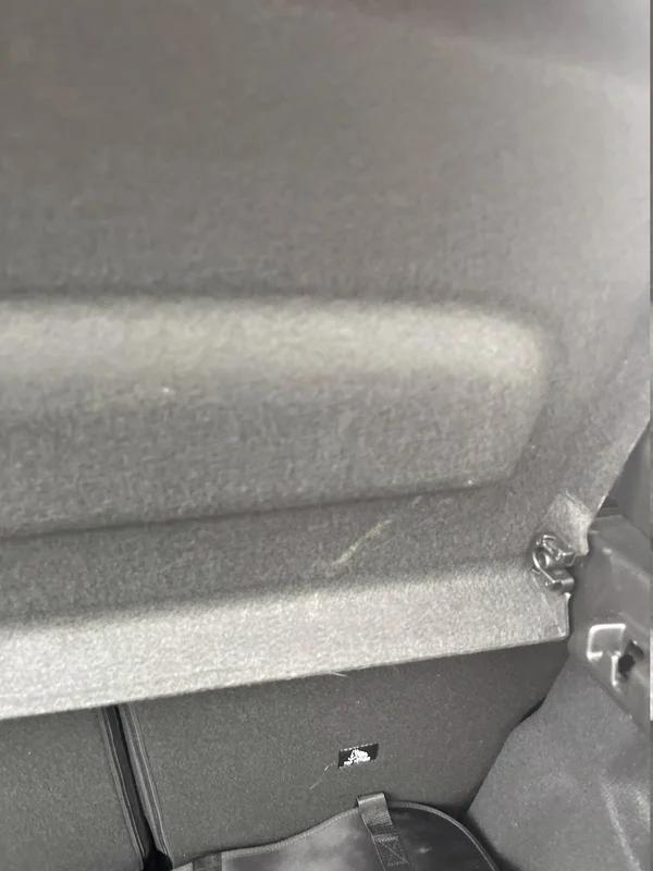 Peugeot E-208 (2022) — foto 97 van 99