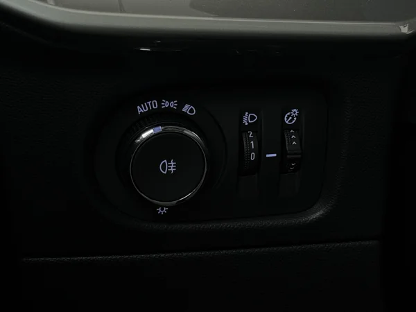 OPEL Mokka (2023) — foto 17 van 26