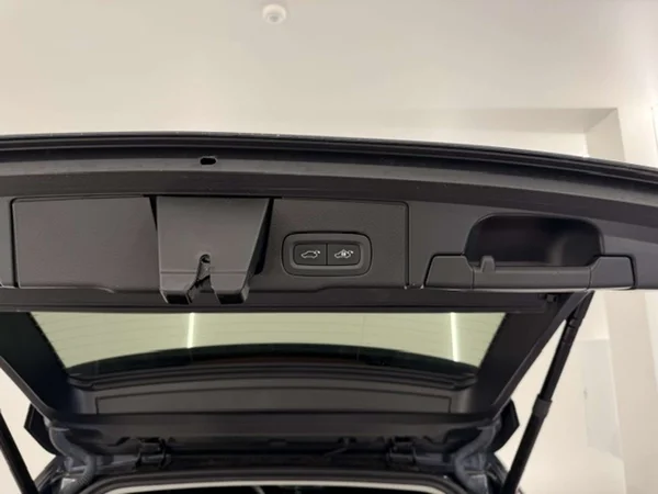Volvo XC60 (2024) — foto 19 van 21