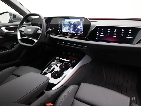 AUDI A5 Avant (2024) — foto 23 van 30