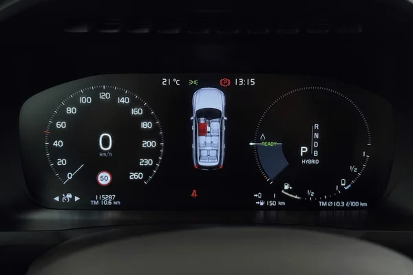 Volvo XC90 PHEV (2019) — foto 19 van 41