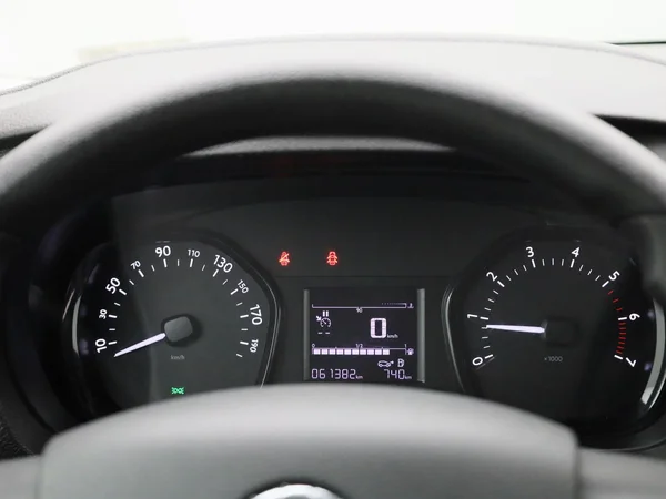 Opel Zafira Life (2020) — foto 2 van 34