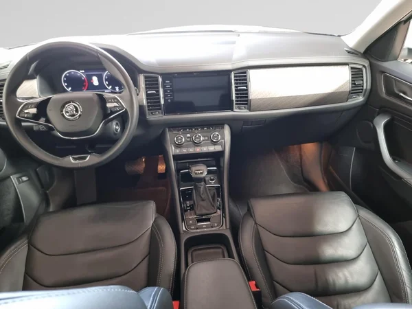 SKODA Kodiaq (2022) — foto 3 van 23
