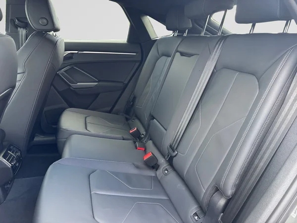 AUDI Q3 Sportback (2025) — foto 8 van 20