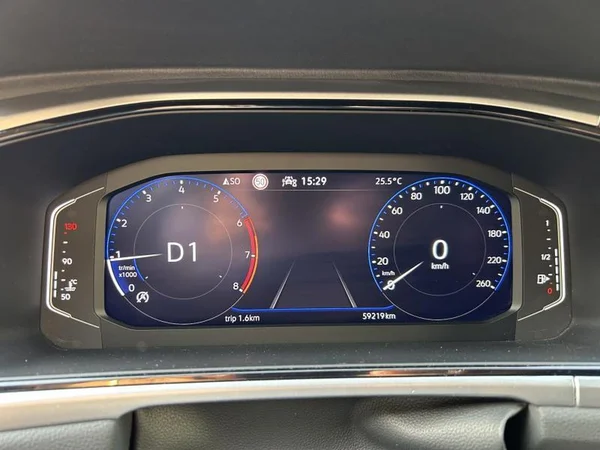 VOLKSWAGEN T-Roc (2022) — foto 7 van 33