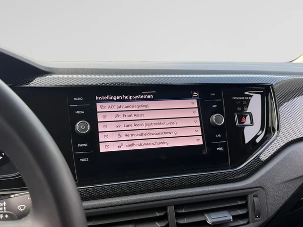 VOLKSWAGEN Taigo (2025) — foto 13 van 20