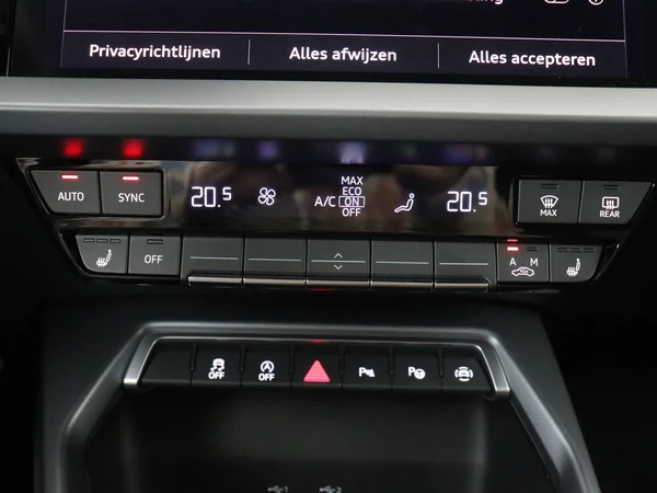 AUDI A3 Sportback (2025) — foto 10 van 18