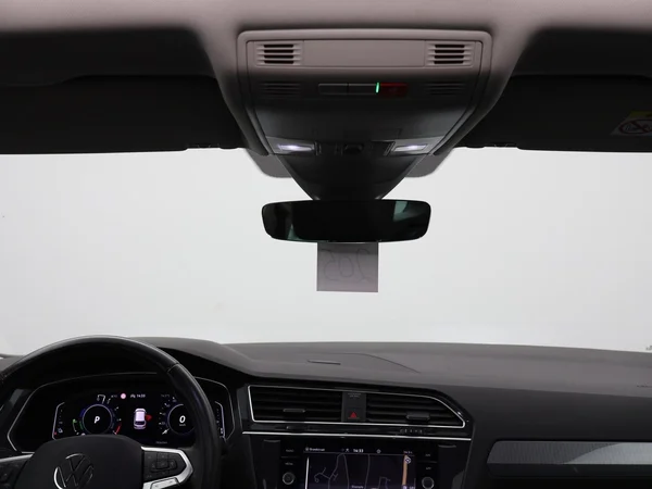 VOLKSWAGEN Tiguan eHybrid (PHEV) (2021) — foto 19 van 29