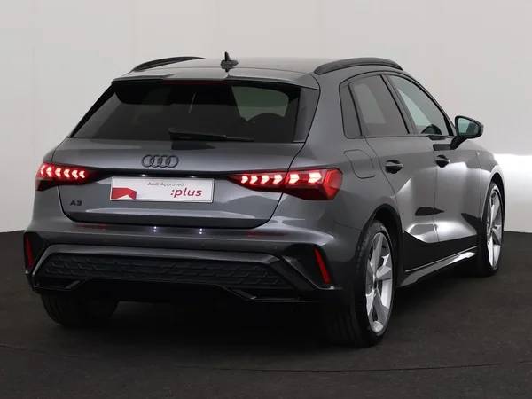 AUDI A3 Sportback (2025) — foto 2 van 4