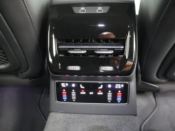 AUDI A6 Avant (2025) — foto 15 van 28