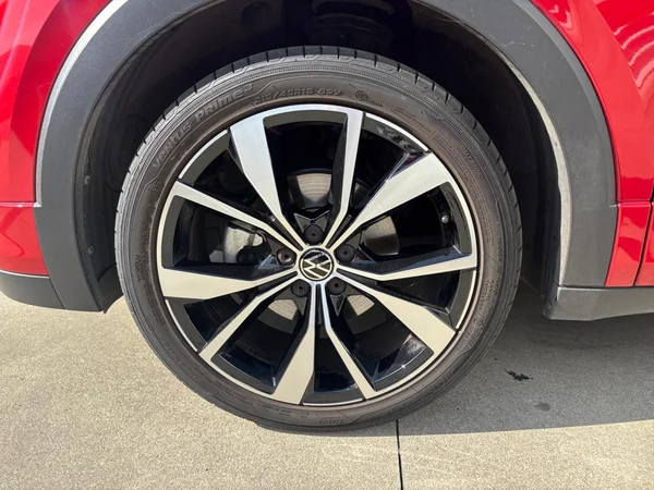 VOLKSWAGEN T-Cross (2024) — foto 16 van 24