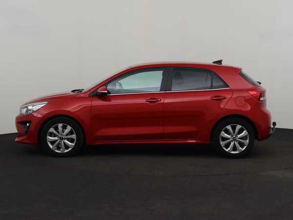 KIA Rio (2022) — foto 12 van 26