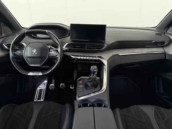 PEUGEOT 3008 (2021) — foto 32 van 32