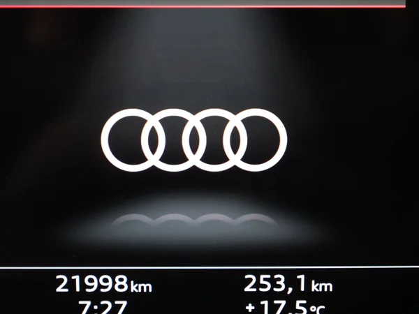 AUDI A3 Sportback (2024) — foto 19 van 19