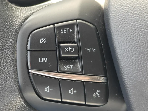 Ford Tourneo Courier (2025) — foto 6 van 18