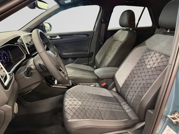 VOLKSWAGEN T-Roc (2026) — foto 10 van 24