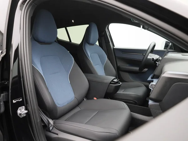 Volvo EX30 (2024) — foto 31 van 41