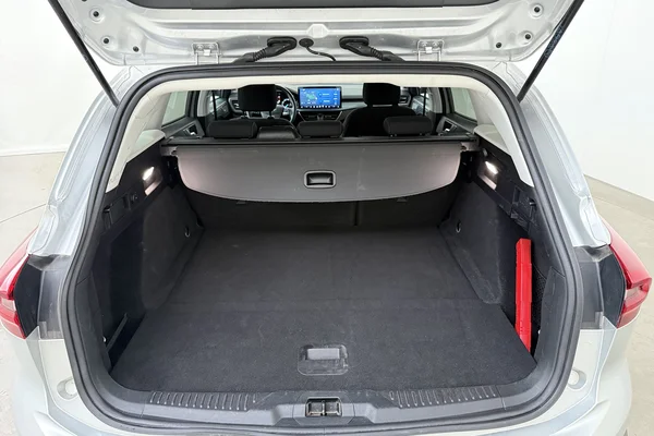 Ford Focus Clipper Active (2024) — foto 17 van 21