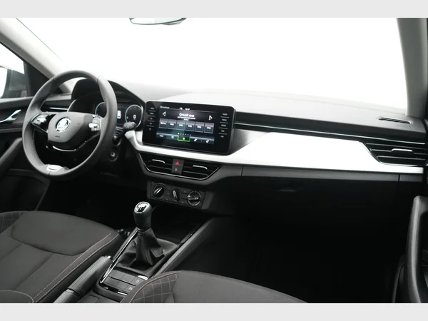 SKODA Scala (2024) — foto 19 van 25