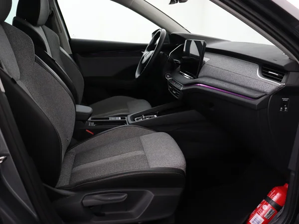 SKODA Octavia Combi (2024) — foto 13 van 19