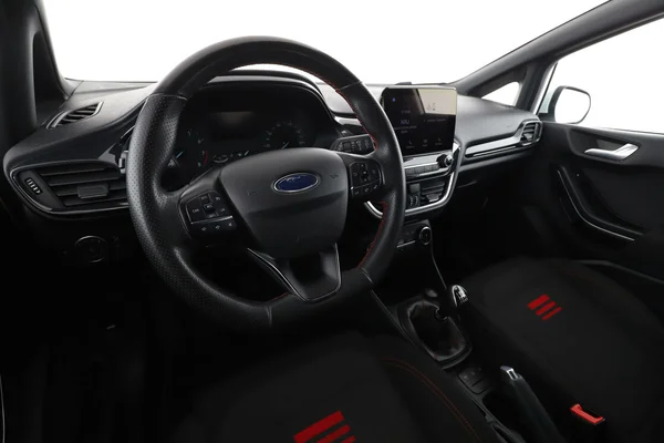 Ford Fiesta (2022) — foto 2 van 16