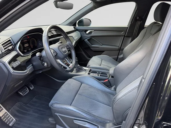 AUDI Q3 Sportback (2023) — foto 7 van 15