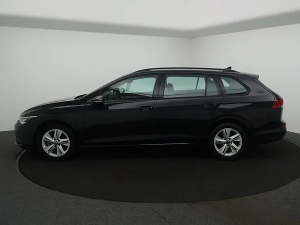 Volkswagen Golf (2022) — foto 6 van 23