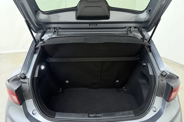 MG MG3 Hybrid+ (HEV) (2025) — foto 16 van 20