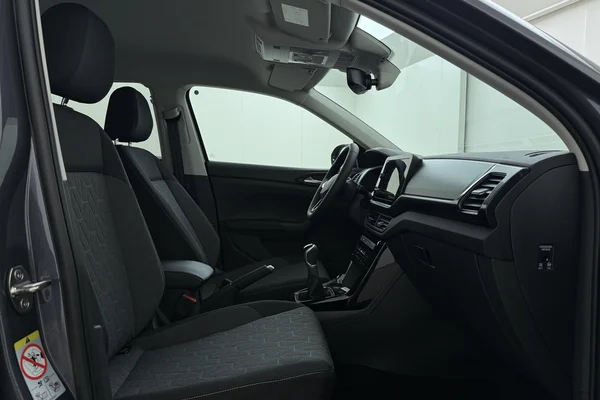 Volkswagen T-Cross — foto 14 van 16
